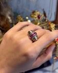 1940s Tank Ring in Vermeil and synthetic rubies — vidéo