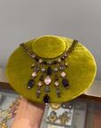 1960s Bronze-Tone Purple Rhinestone Statement Necklace — vidéo