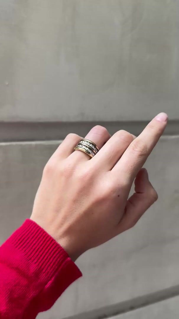 Gold-Plated chunky Ring with Spinel, 1970s — vidéo