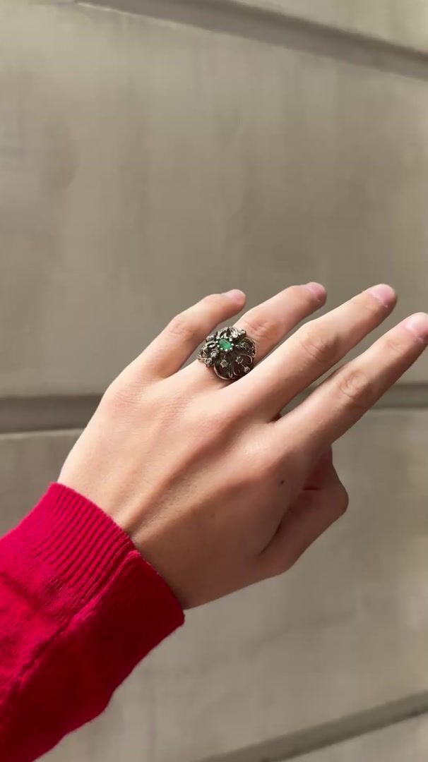 Openwork Romantic Ring, Silver and Gold-Plated, Late 19th Century — vidéo