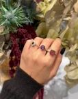Silver and sapphire daisy ring — vidéo