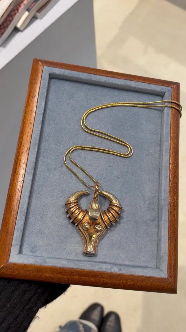 Taureau Charm Necklace in Gold-Tone Metal — vidéo