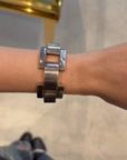 Bracelet en argent maille style tank, années 1980 — vidéo