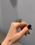 Bague ovale en argent et quartz fumé — vidéo